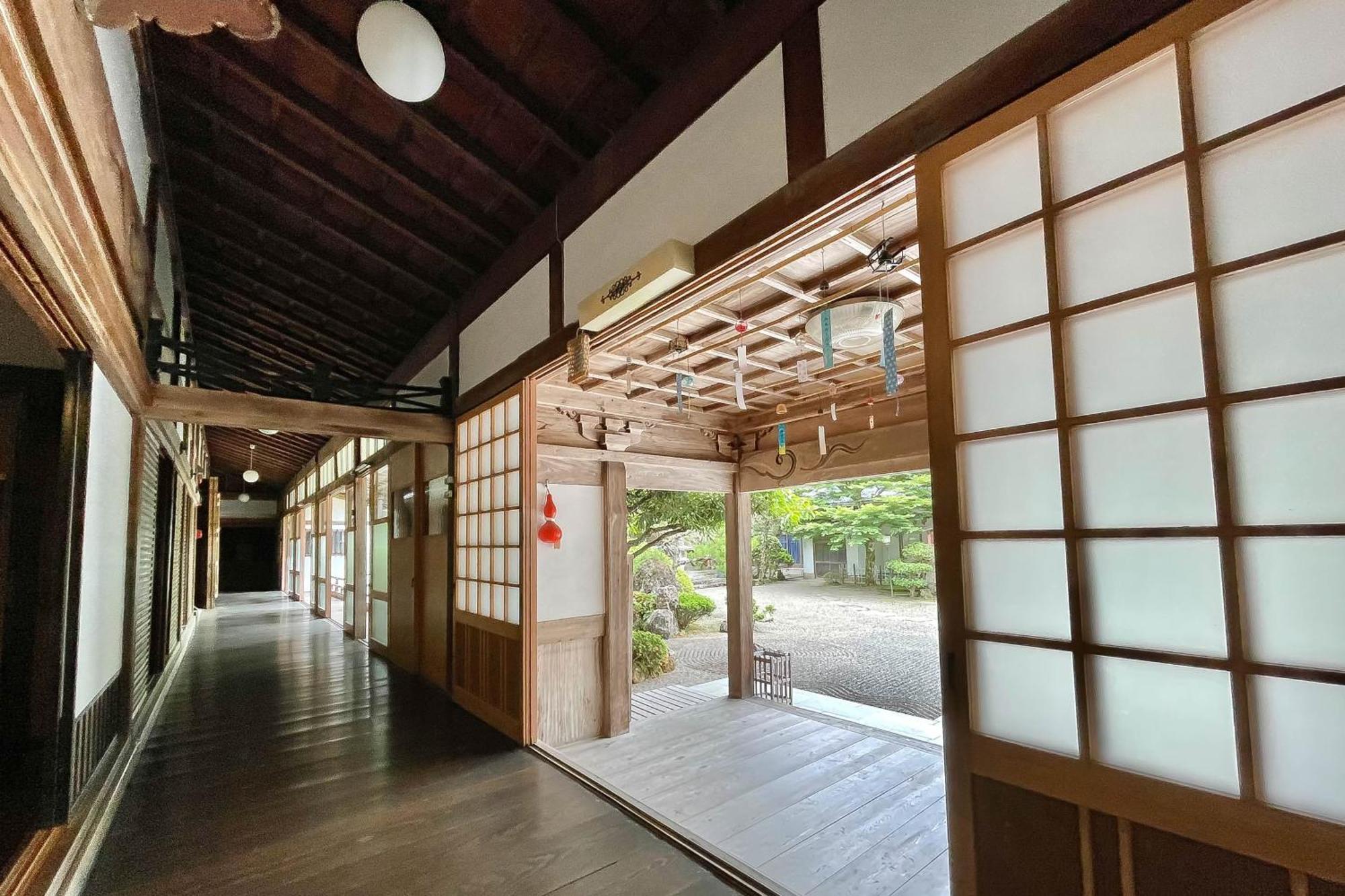 Готель Koyasan Shukubo Hojoin Екстер'єр фото